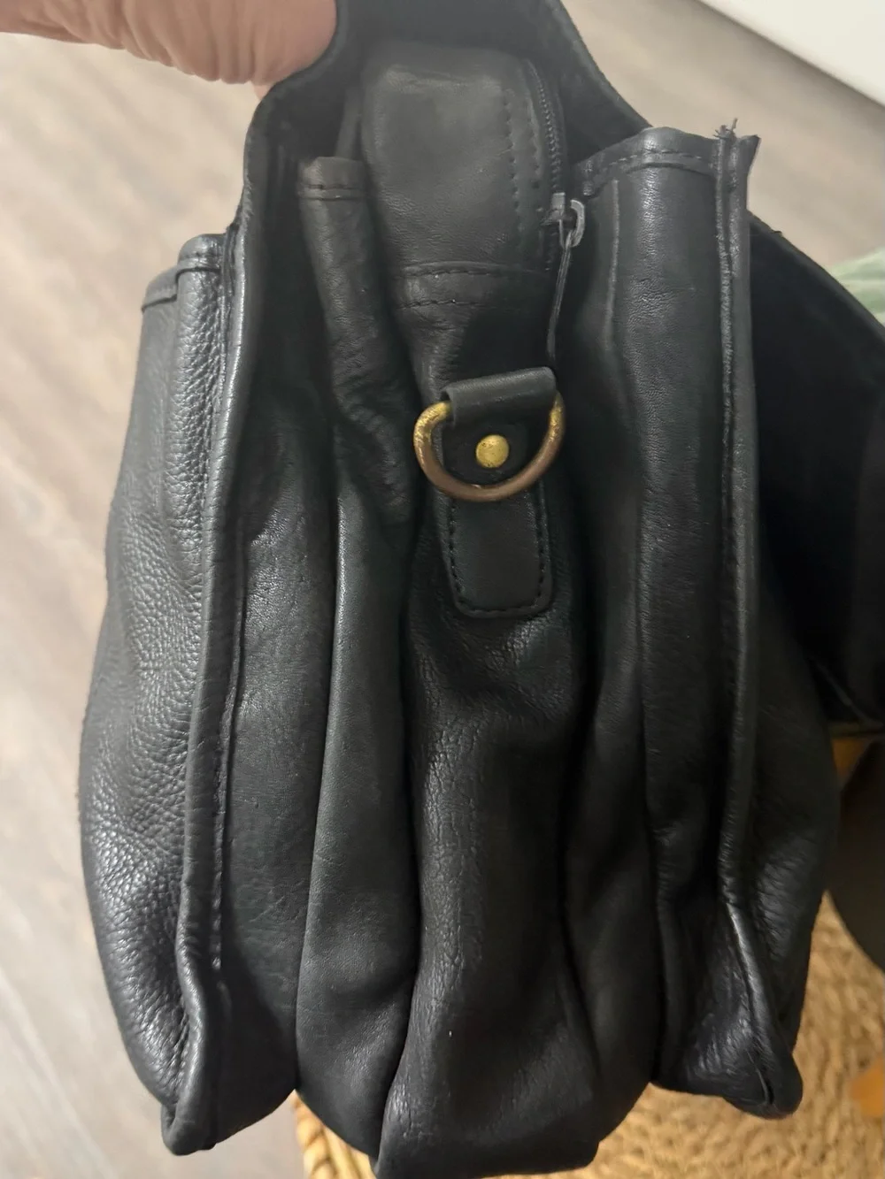 Wilson’s Leather Black Genuine Leather Garment Bag Suit Travel Carrier Vintage